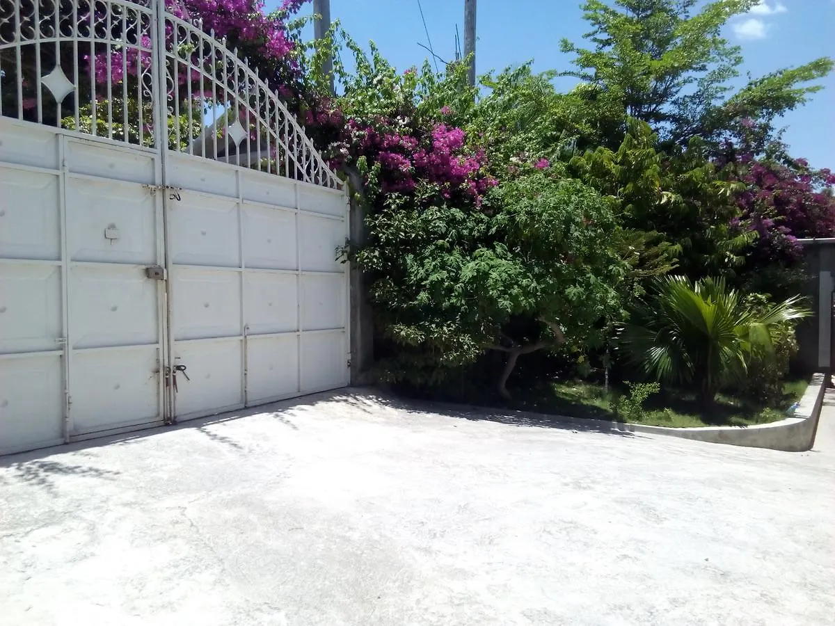 Souvenir House Apartment Port-au-Prince 0*,