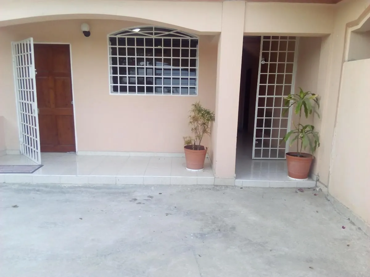 Homestay Souvenir House Apartment Port-au-Prince