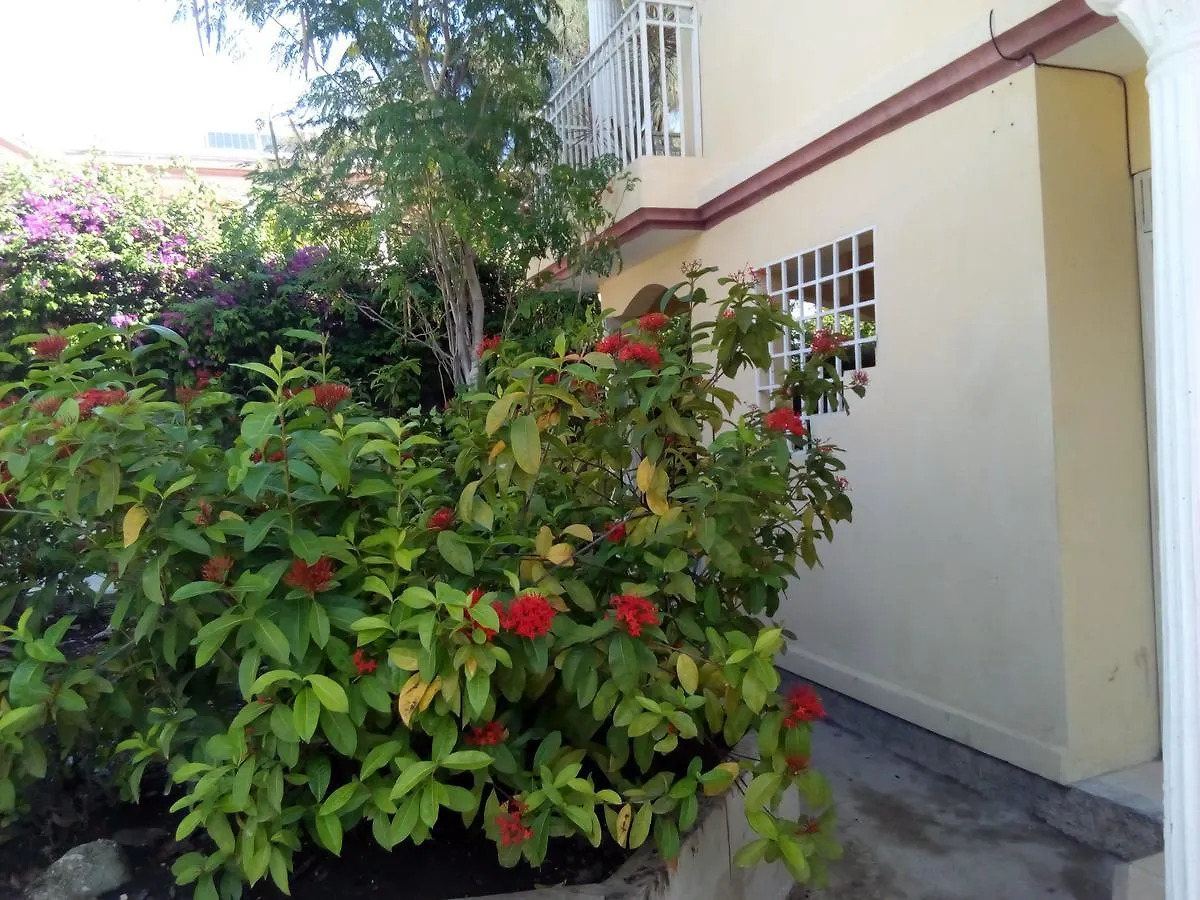 Homestay Souvenir House Apartment Port-au-Prince
