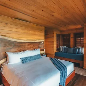 4* Resort Bitter End Yacht Club